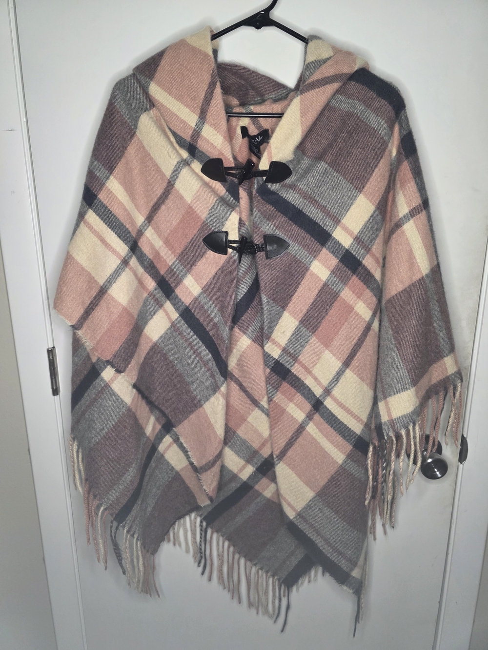 Marcus Adler Plaid Hooded Toggle Poncho Cape Fringe Pink Gray Cream One Size